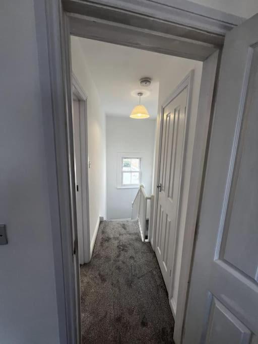 Central Chic 3 Bed, Great Location Winchester Exteriér fotografie